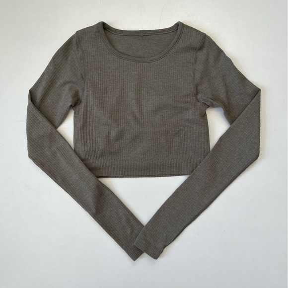 Lululemon Ebb To Street Cropped Long Sleeve in Rover - Picture 4 of 7
